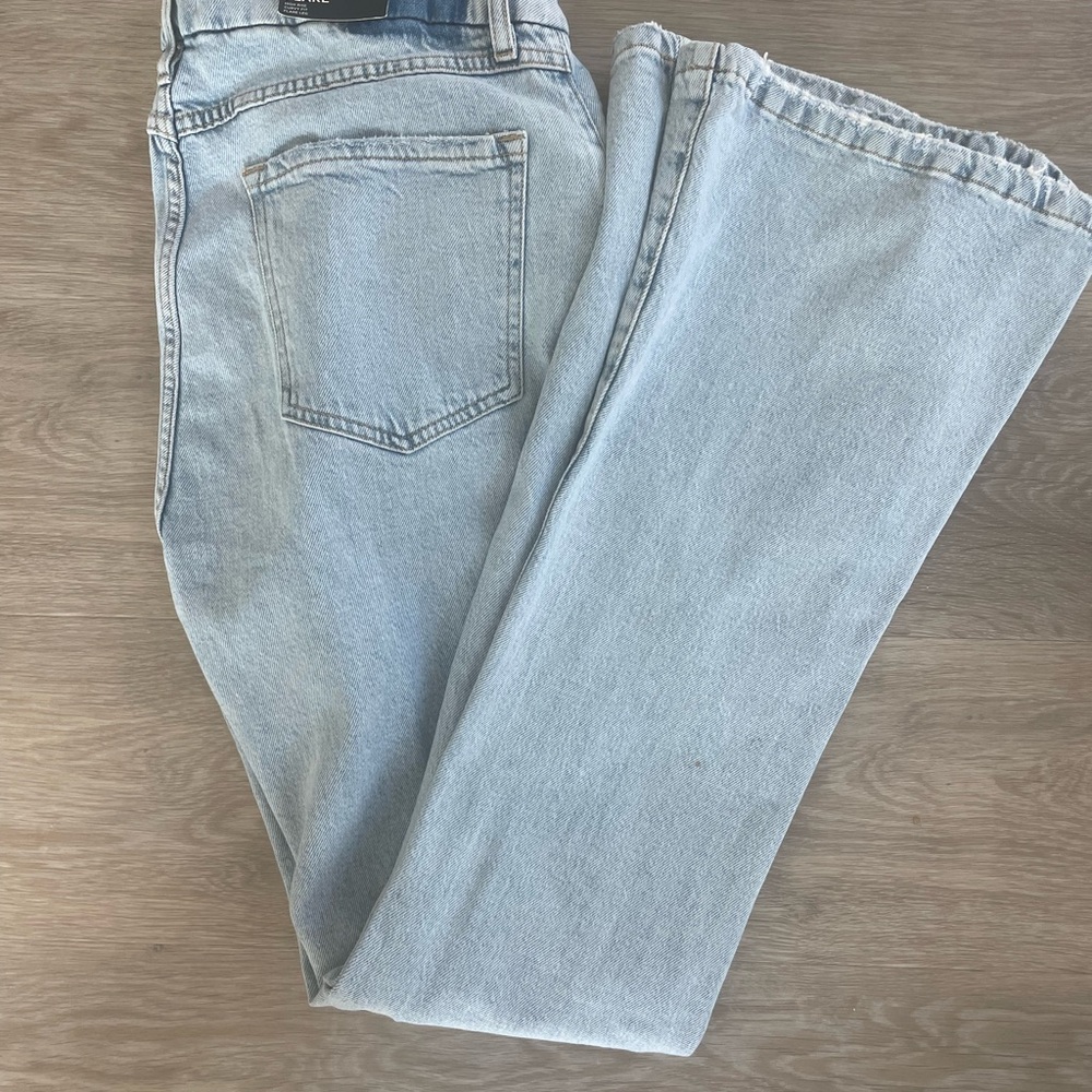 NWT Forever 21 Light Blue Denim Jeans